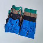 2-Piece Seamless Yoga Set — Nylon & Elastane