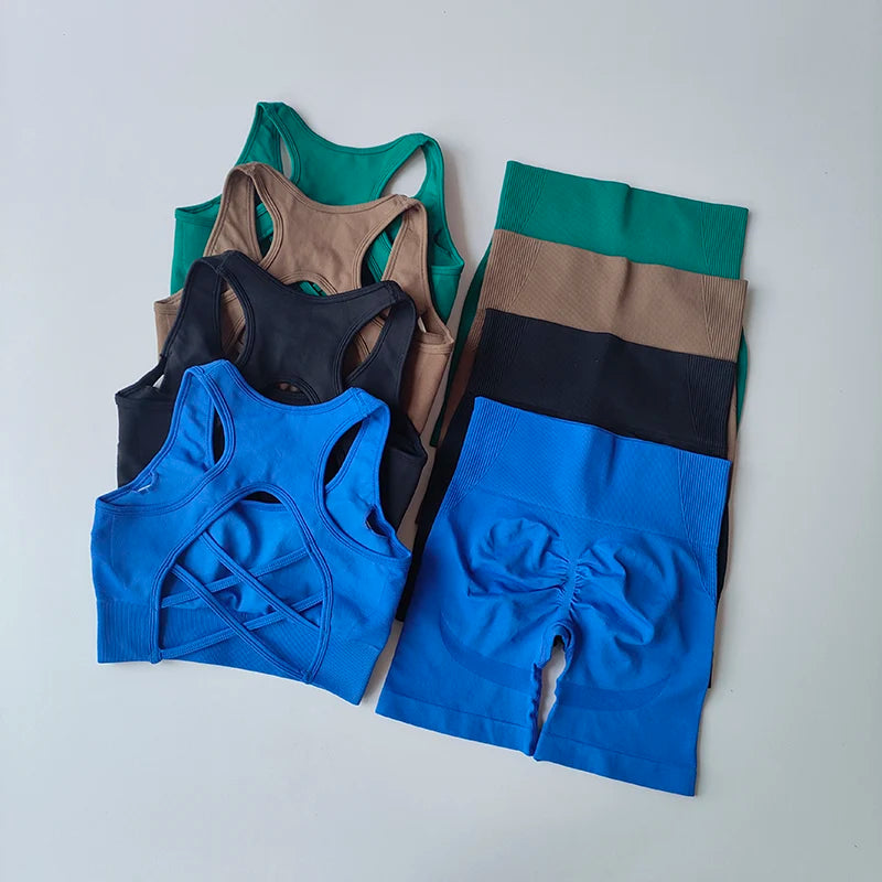2-Piece Seamless Yoga Set — Nylon & Elastane