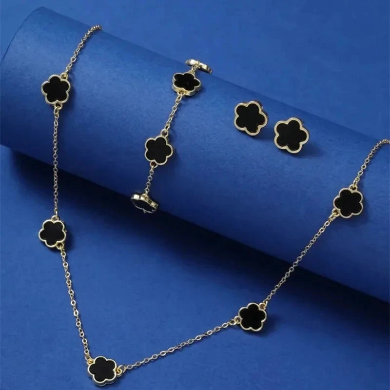 Parure Collier et Boucles d'Oreilles Cœur Doré