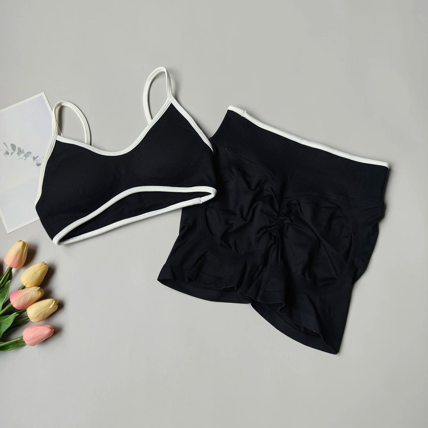 Seamless Yoga Bra & Shorts Set — Polyester