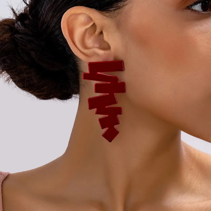 Geometric irregular stud earrings, dark red zigzag shapes