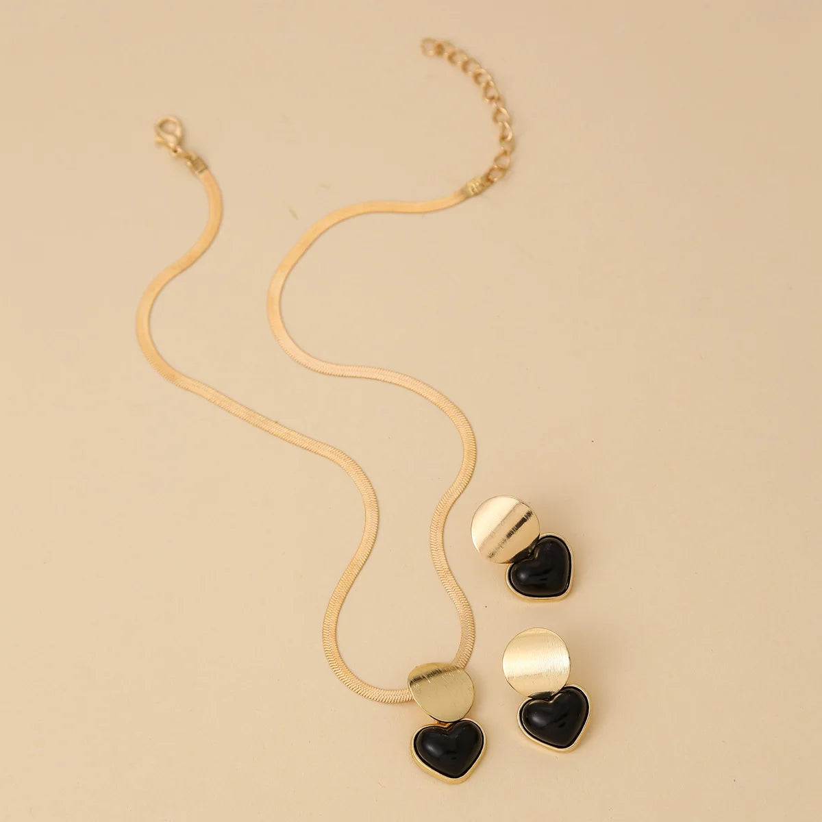 Parure Collier et Boucles d'Oreilles Cœur Doré
