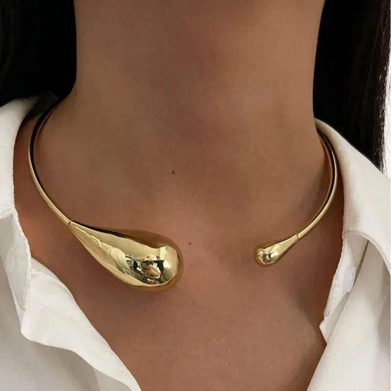 Parure Collier et Boucles d'Oreilles Cœur Doré