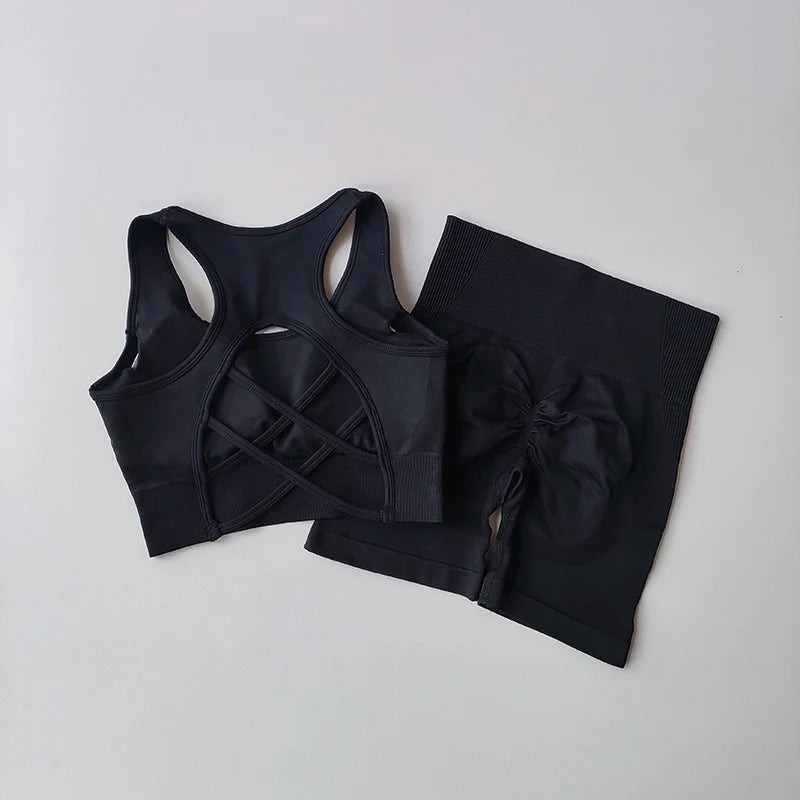 2-Piece Seamless Yoga Set — Nylon & Elastane